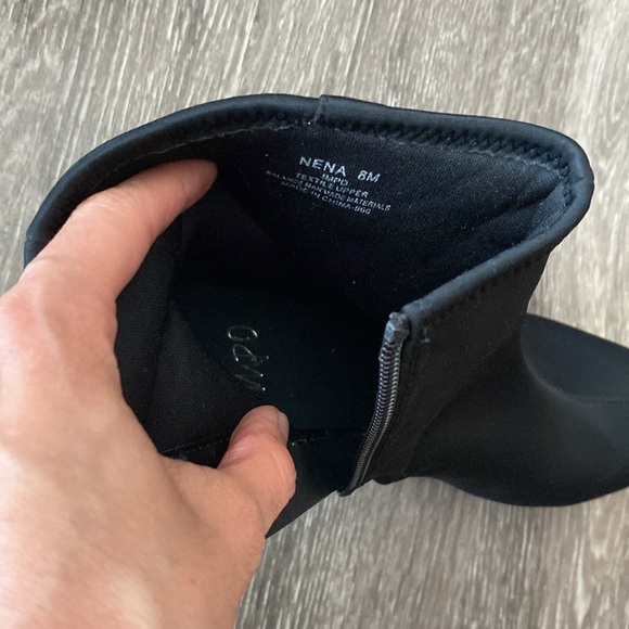 Black heeled ankle booties - Picture 12 of 17